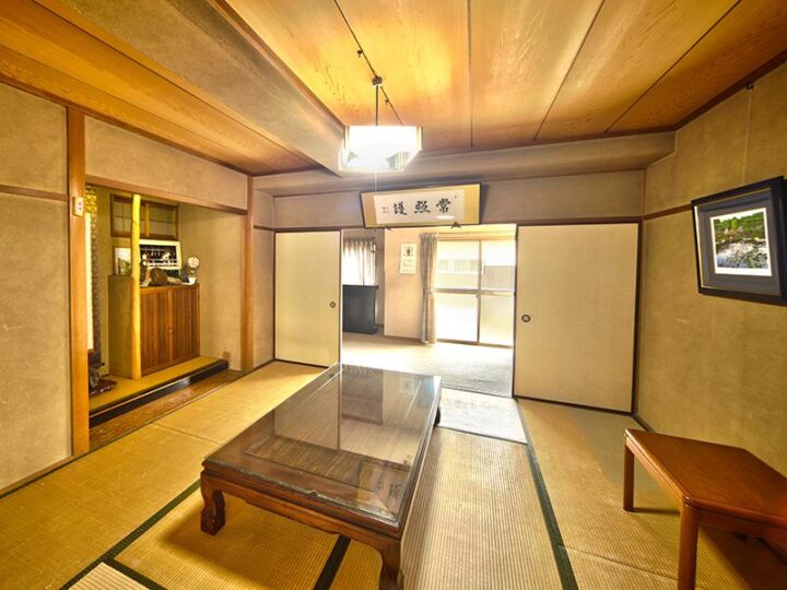 源照寺 内観